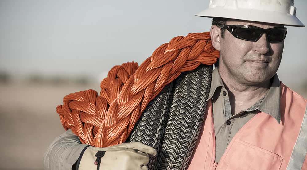 Person_holding_Mining_rope